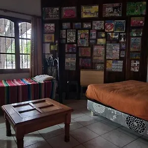 Artistica Pensión
